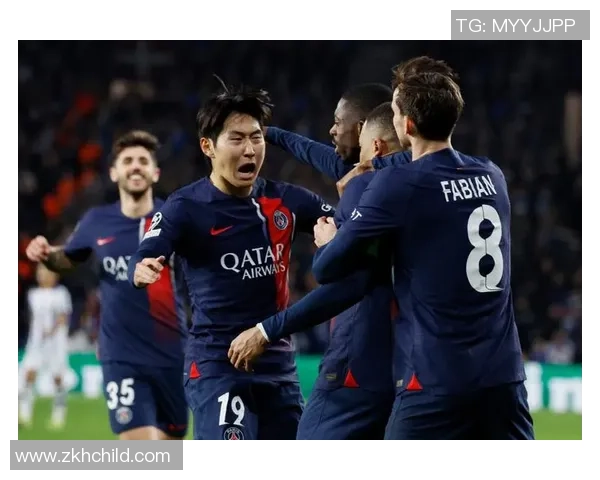 欧联杯精彩对决巴黎圣日耳曼大胜莱比锡乌龙球引发全场欢呼