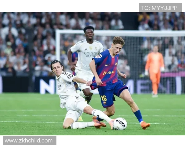 西甲焦点战切尔西与巴萨激战成平局帽子戏法引发全场热议