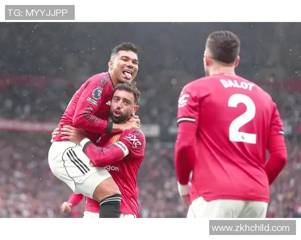 德甲激战曼联逆转多特蒙德补时进球引爆全场热情点评