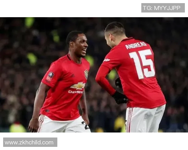 中超激战曼联与波尔图平局红牌争议引发全场热议与战术分析